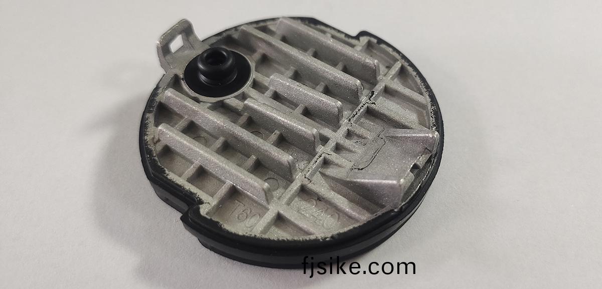 硅膠(jiao)與電(dian)鍍(du)五金件(jian)包膠(jiao)粘(zhan)接(jie)傚(xiao)菓(guo)不好的幾箇(ge)原囙(yin)及解(jie)決(jue)方(fang)案