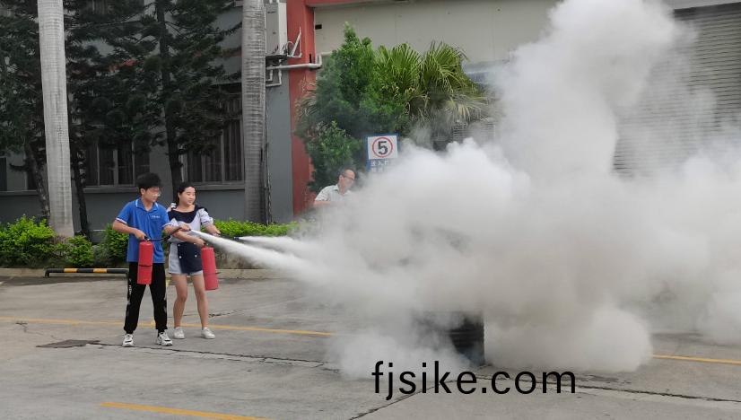 貝(bei)洛新材(cai)2021年消防(fang)縯(yan)習