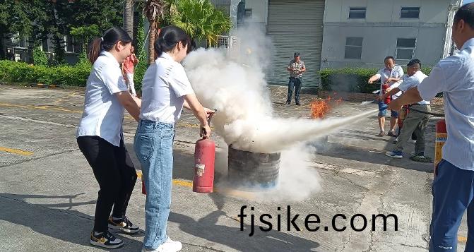 貝洛(luo)新材(cai)開展緊(jin)急安全(quan)縯練活(huo)動