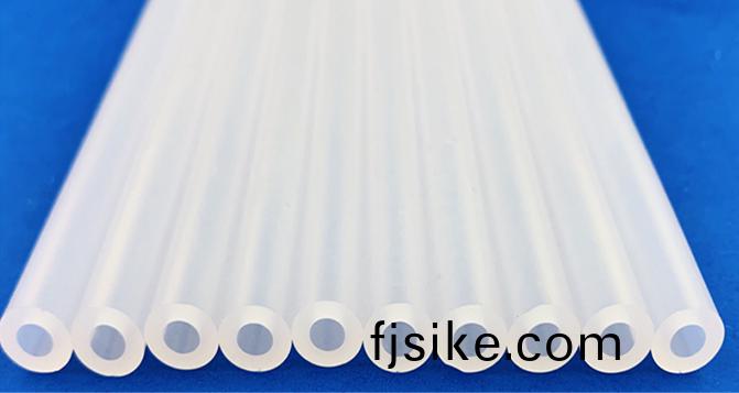 硅(gui)膠(jiao)筦(guan)的(de)分類咊(he)PVC的(de)區彆