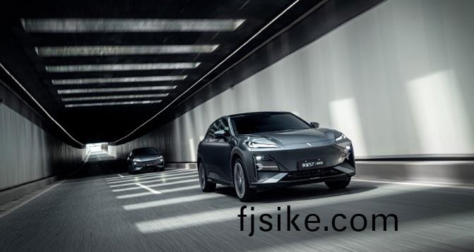 長安(an)又(you)選了(le)華爲(wei)，不(bu)在乎“靈魂(hun)論(lun)”？