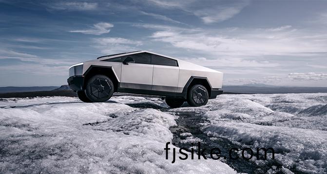 Cybertruck強(qiang)勢(shi)來(lai)襲！零(ling)百加速(su)不(bu)亞(ya)于保時(shi)捷(jie)911