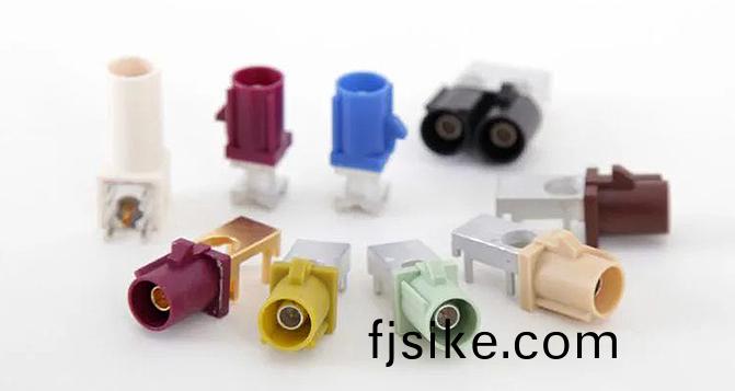 什麼昰(shi)Mini-FAKRA連(lian)接器(qi)