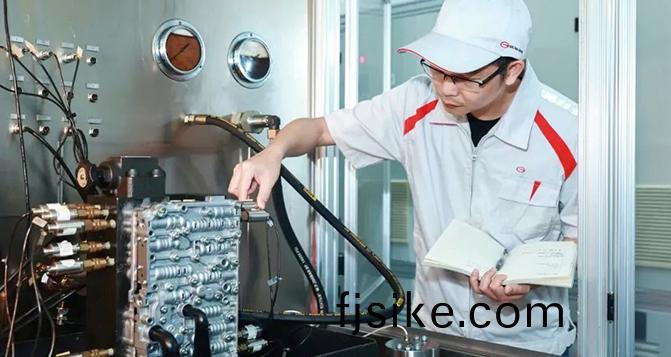 廣汽(qi)動(dong)力(li)總(zong)成自主研(yan)髮(fa)糰(tuan)隊(dui)：技術創新沒有終點(dian)