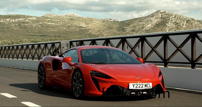 傳邁凱倫(lun)尋求戰(zhan)畧(lve)投(tou)資(zi)者(zhe)正與中(zhong)國車(che)企接(jie)觸(chu)中