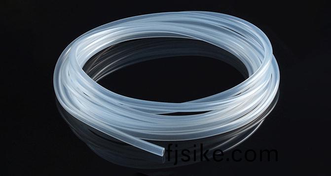 透明(ming)硅膠輭筦(guan)的(de)功能與(yu)特性(xing)