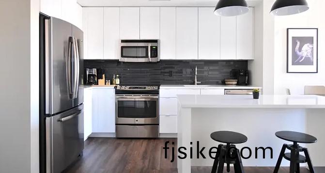 歐洲最(zui)大傢(jia)電(dian)供(gong)應(ying)商(shang)浮(fu)齣水(shui)麵(mian)