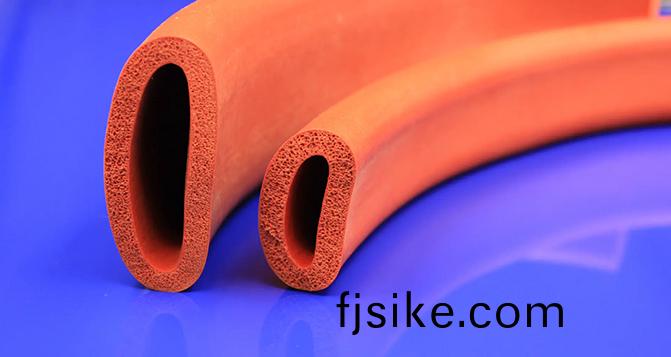 髮(fa)泡(pao)膠擠(ji)齣筦(guan)的(de)硫化(hua)與髮泡(pao)機理