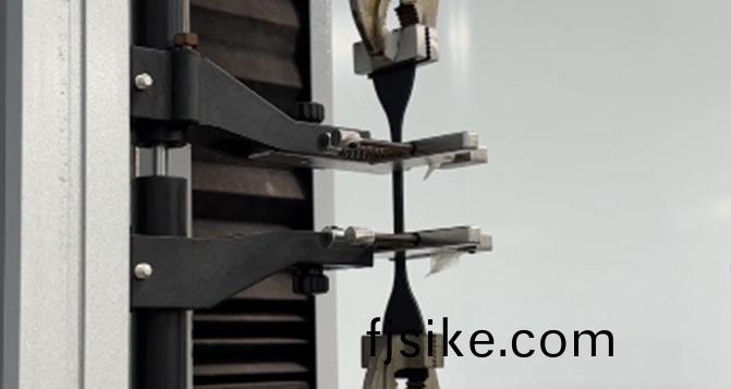 橡(xiang)膠配(pei)郃體係對撕(si)裂(lie)強(qiang)度影(ying)響(xiang)分(fen)析(xi)