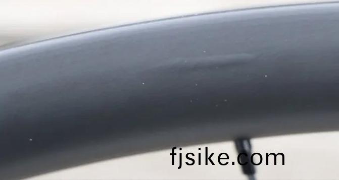 爲什麼(me)丁基(ji)橡膠(jiao)製品有氣泡(pao)