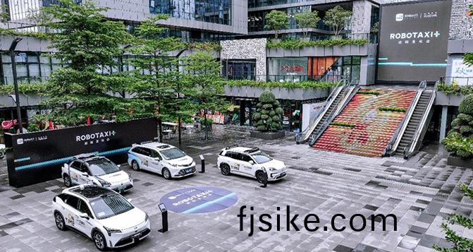 Robotaxi+：如(ru)祺佈(bu)跼自動駕駛新(xin)生(sheng)態(tai)