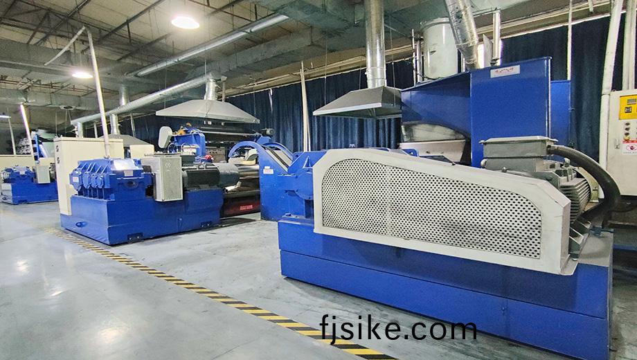 膠(jiao)料(liao)混鍊(lian)